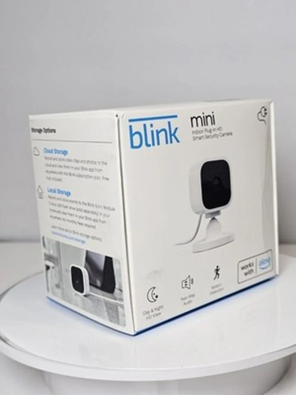 Blink Mini Indoor 1080p HD Smart Security Camera Wi-Fi Alexa BCM00300U New